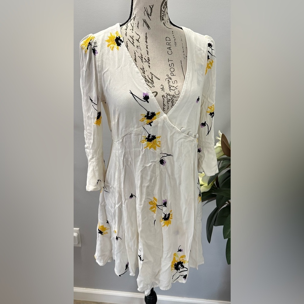 🤍 Free People "Time On My Side" Wrap Dress - White (Size S/P) 🤍 - Picture 3 of 16
